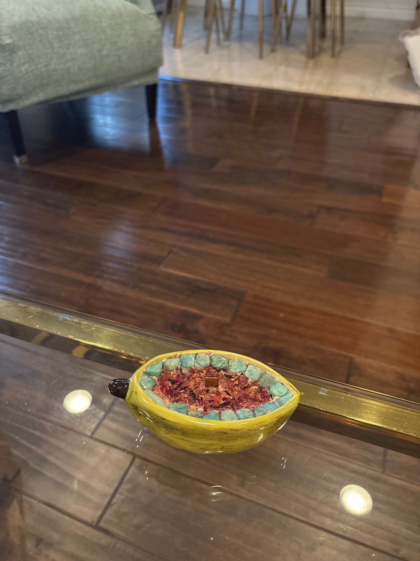 Cacao pottery candle