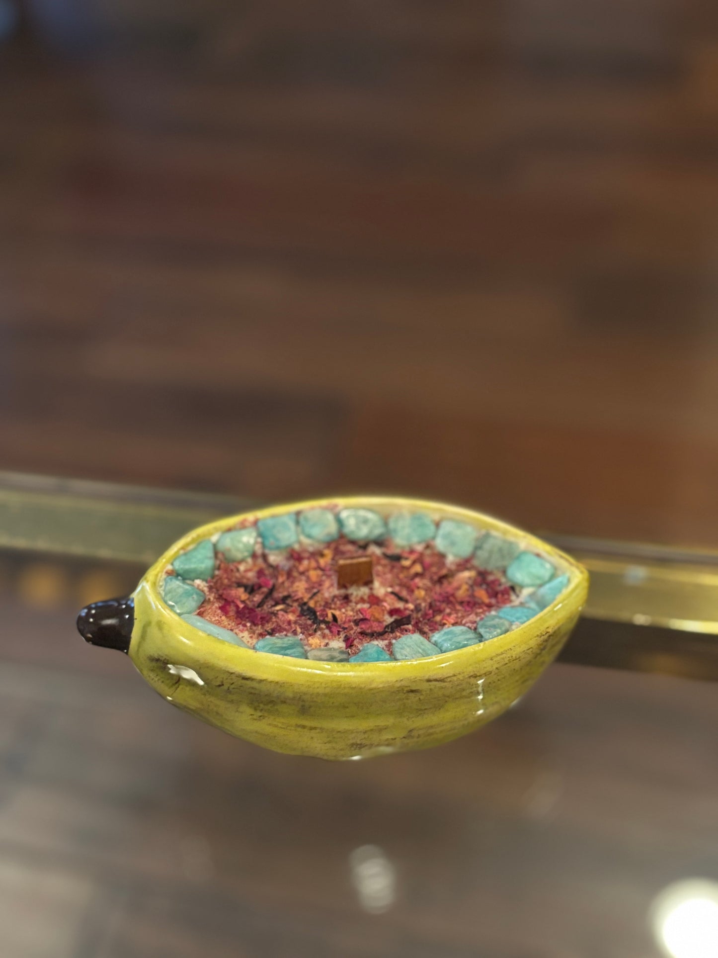 Cacao pottery candle
