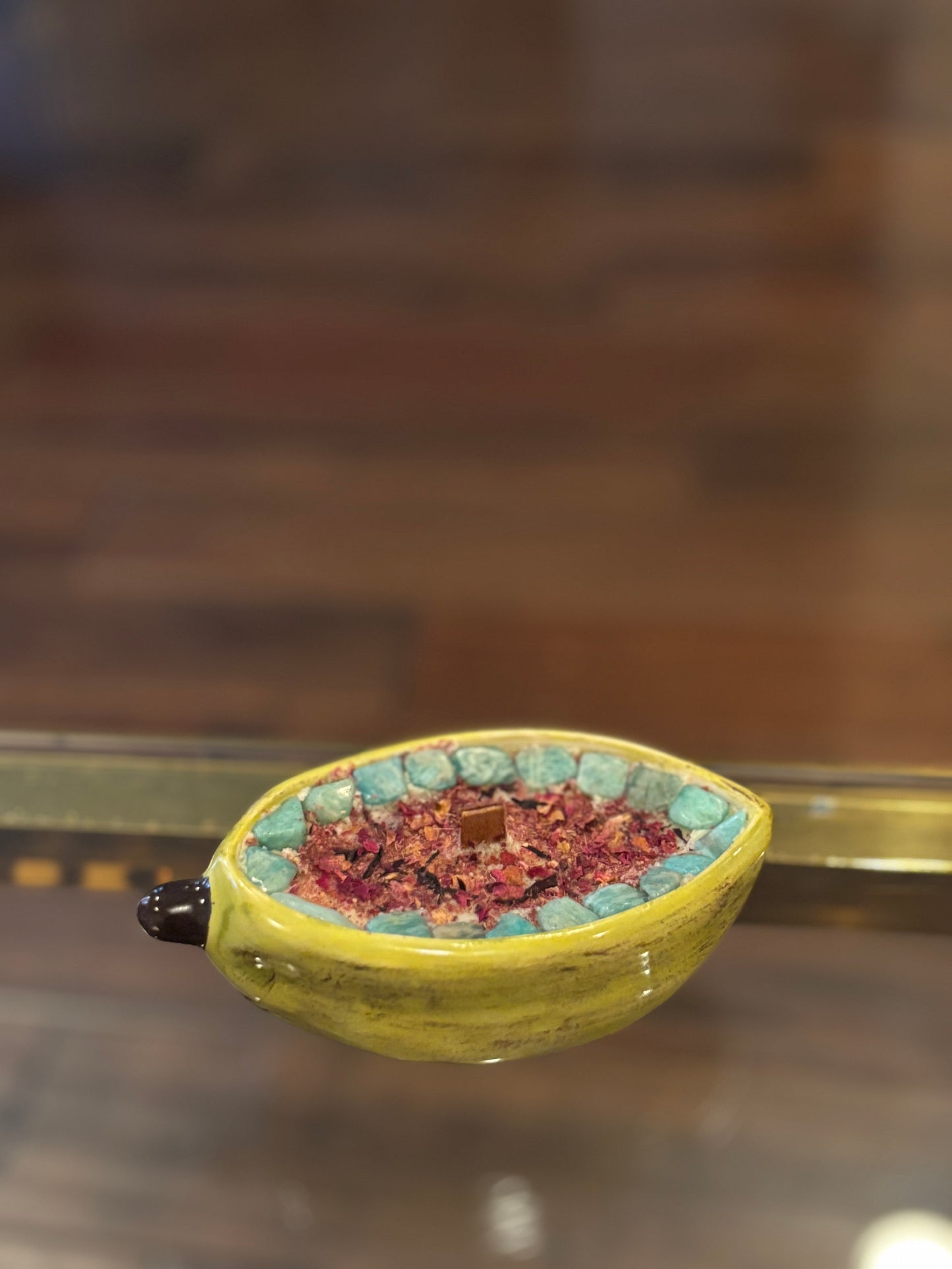 Cacao pottery candle