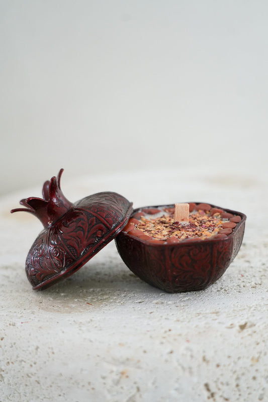 Large pomegranate candle