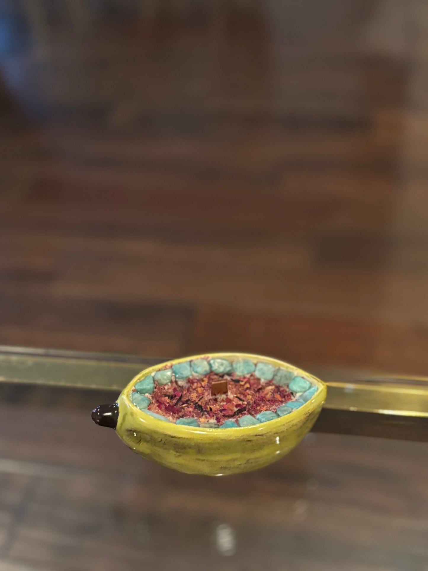 Cacao pottery candle