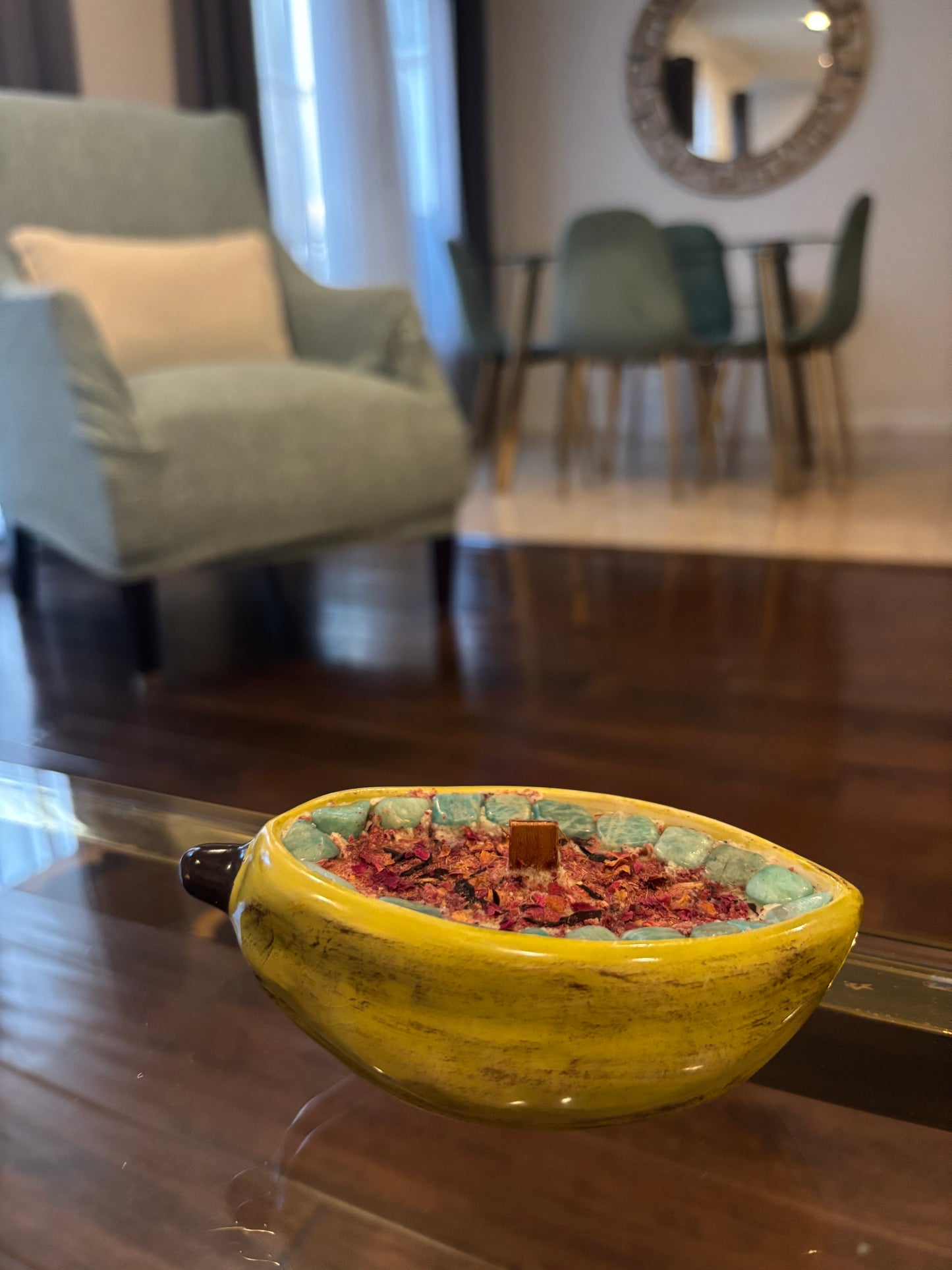 Cacao pottery candle